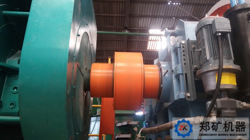 Φ3×12米制砂球磨機現(xiàn)場安裝圖