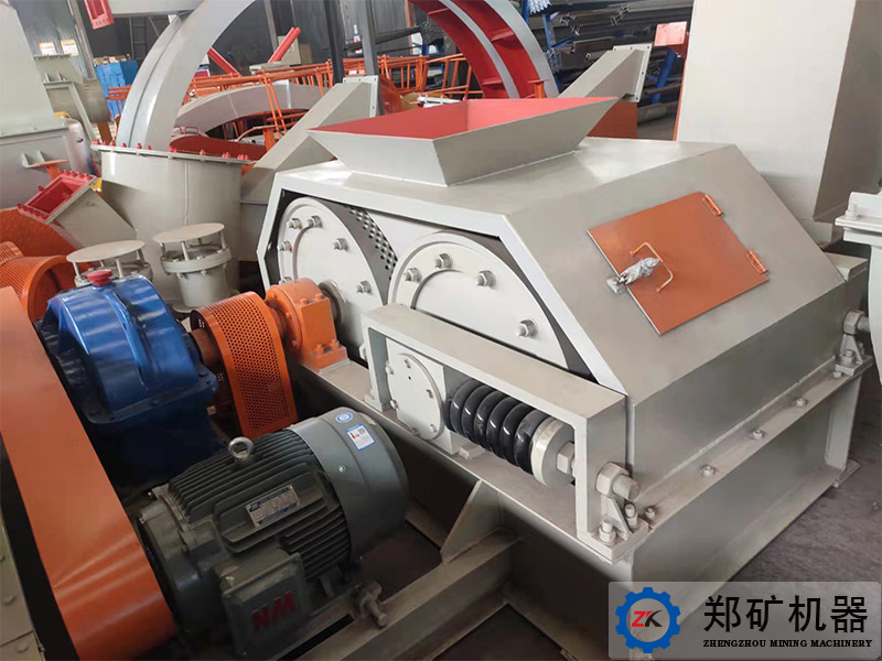 對(duì)輥造粒機(jī) 對(duì)輥造粒機(jī)