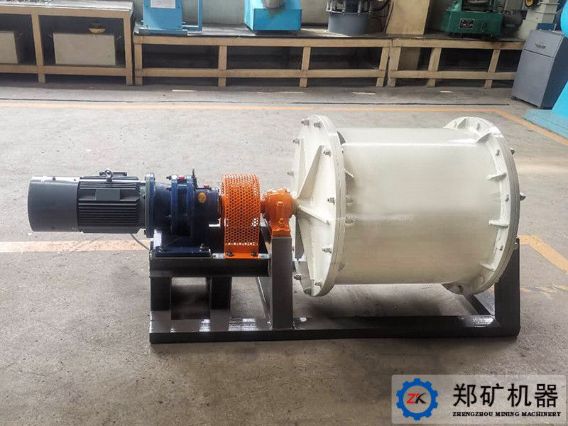 江蘇某光學(xué)材料有限公司實驗陶瓷球磨機項目