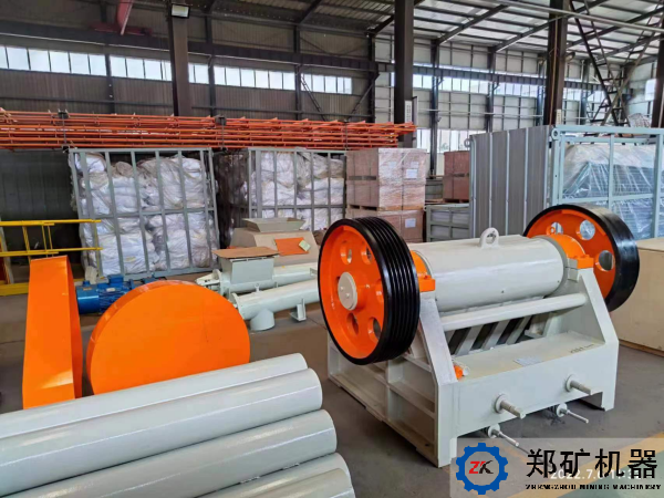 新疆鼎博環(huán)?？萍加邢薰倦姀S爐渣破碎項(xiàng)目！